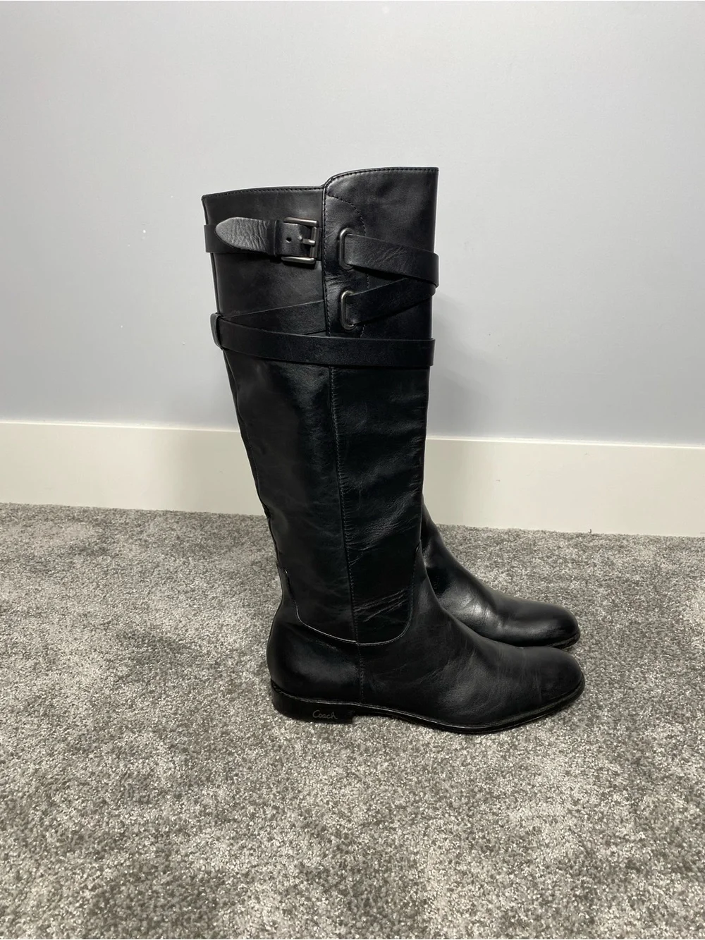 Coach timeless black